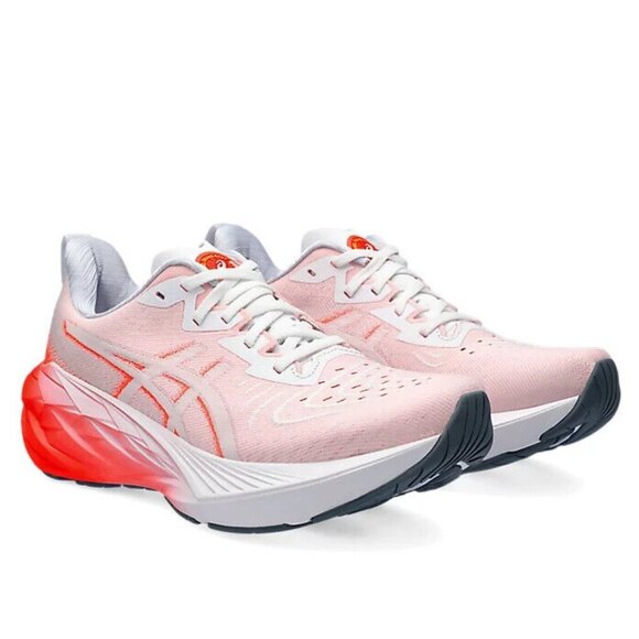 🛍️ ASICS Women's NOVABLAST 4 Running Shoes - Picture 1 of 6